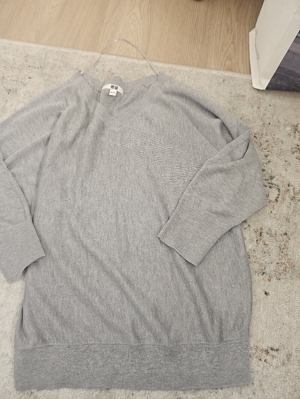 Uniqlo Light Gray Women's V-Neck Sweater